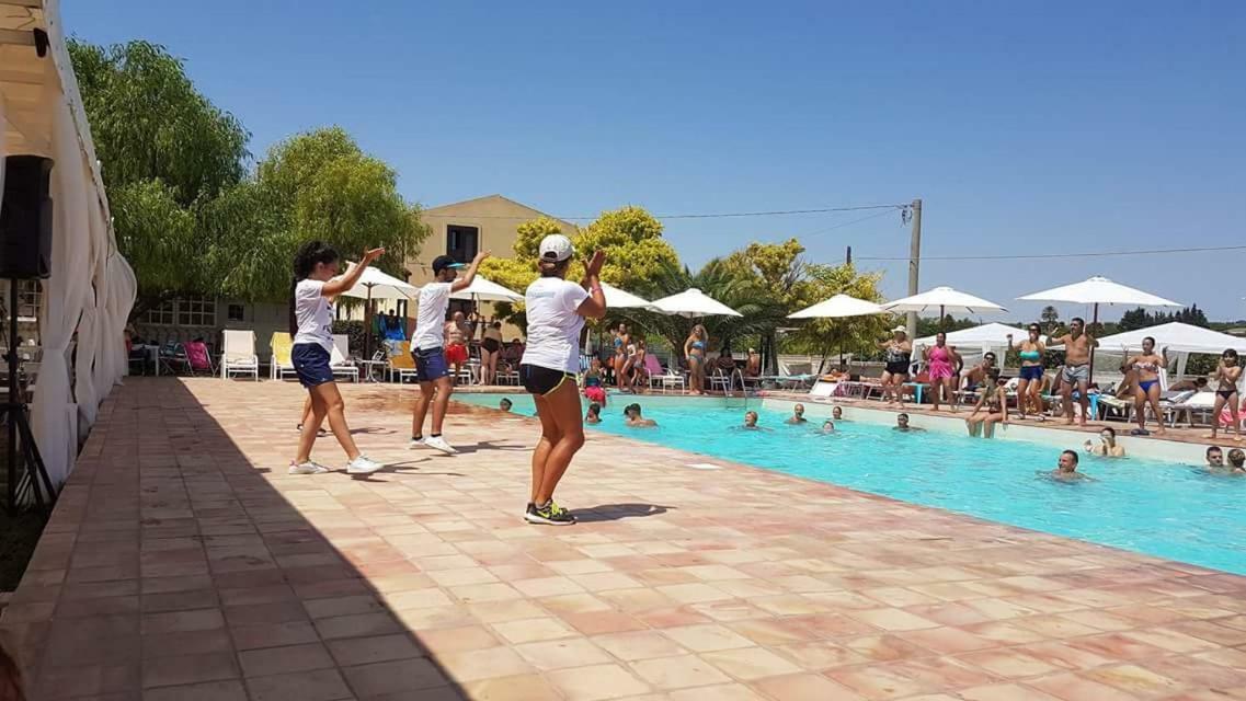 Ferienwohnung Casa Vacanze Barbera Con Piscina Syrakus Exterior foto